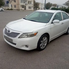 Toyota Camry 2010