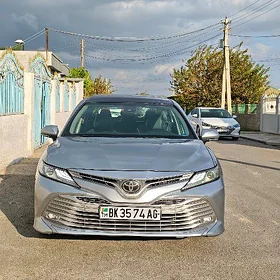 Toyota Camry 2019