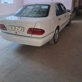Mercedes-Benz E320 1998