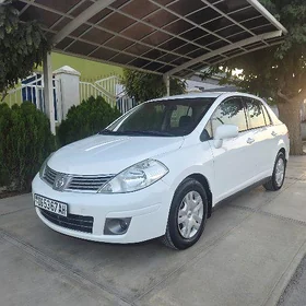 Nissan Versa 2010