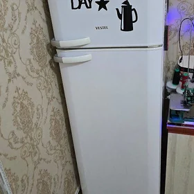 HOLODILNIK Холодильник VESTEL