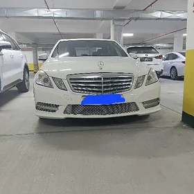Mercedes-Benz W212 2010