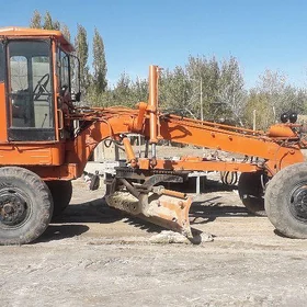 XCMG 25 1981