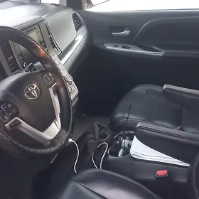 Toyota Sienna 2018