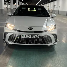Toyota Camry 2024