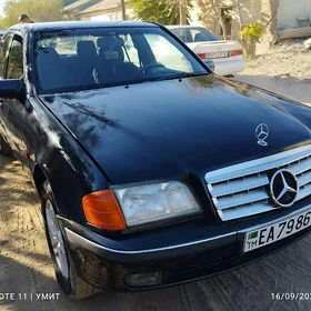 Mercedes-Benz 230E 1994