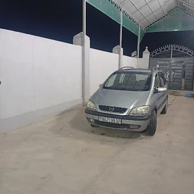 Opel Zafira 2002