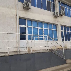 ofis satlyk ammarlar merkezde