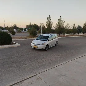 Toyota Sienna 2005