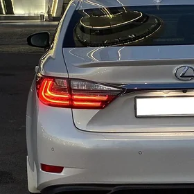 Lexus ES 350 2016