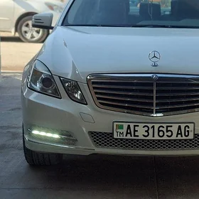 Mercedes-Benz E350 2011