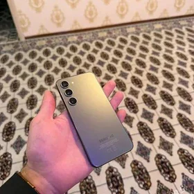 Samsung S23