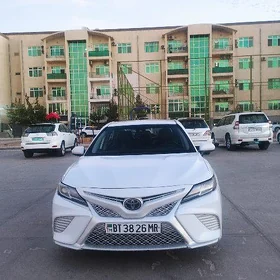 Toyota Camry 2020