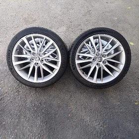 19 lyk CAMRY