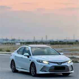 Toyota Camry 2018