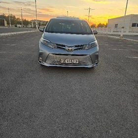 Toyota Sienna 2018