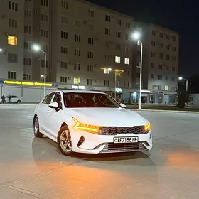 Kia K5 2021