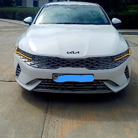 Kia K5 2023