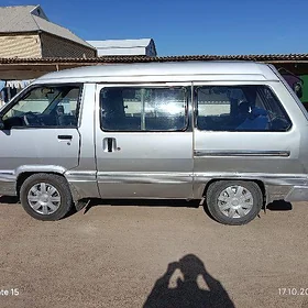 Toyota Town Ace 1990