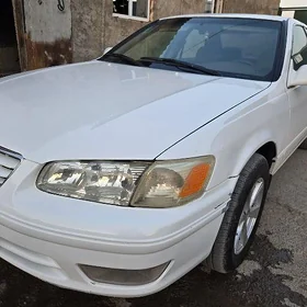 Toyota Camry 2000