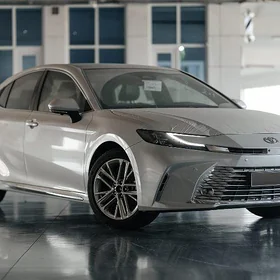 Toyota Camry 2025