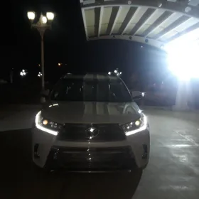 Toyota Highlander 2018