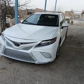 Toyota Camry 2020
