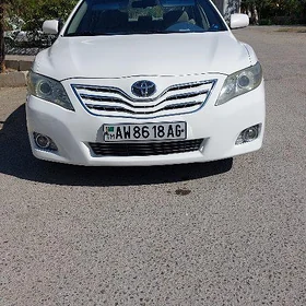 Toyota Camry 2011