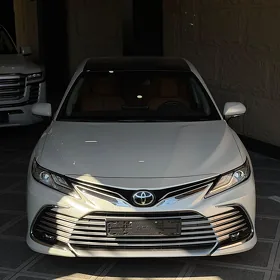 Toyota Camry 2023
