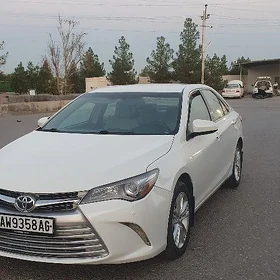 Toyota Camry 2016