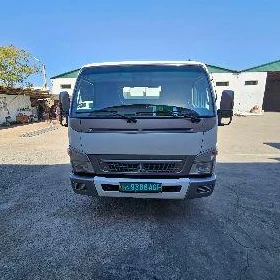 Mitsubishi Canter 2004