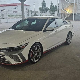 Hyundai Elantra 2025