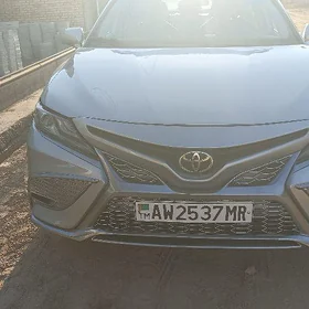 Toyota Camry 2020