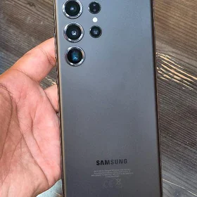 Samsung S23 Ultura