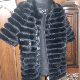 Продаётся шуба
