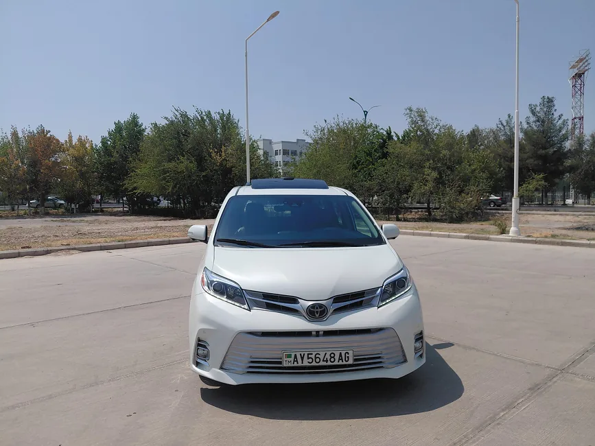 Toyota Sienna 2020 - 1