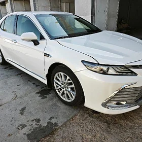 Toyota Camry 2022