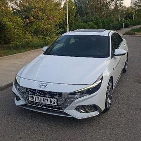 Hyundai Elantra 2021