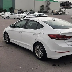 Hyundai Elantra 2018