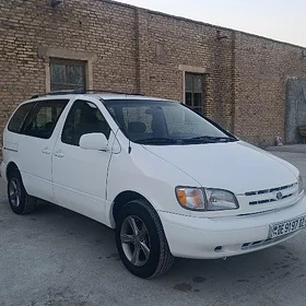 Toyota Sienna 2000