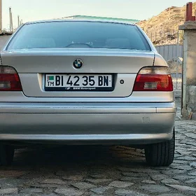 BMW E39 2003