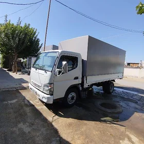 Mitsubishi Canter 2012