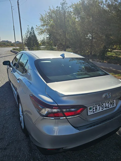 Toyota Camry 2021 - 1