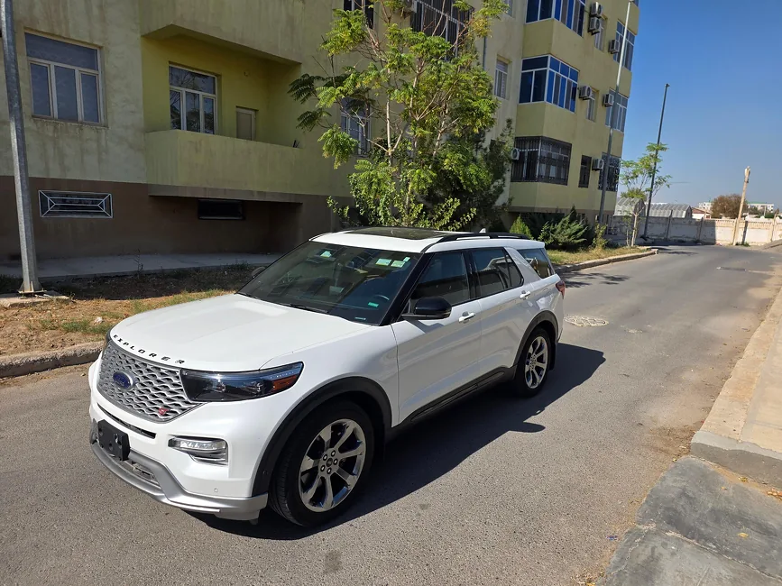Ford Explorer 2022 - 1