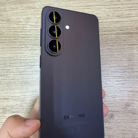 Samsung S26