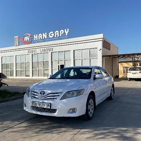 Toyota Camry 2010