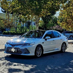 Toyota Camry 2021