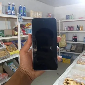 Redmi 15 8,128