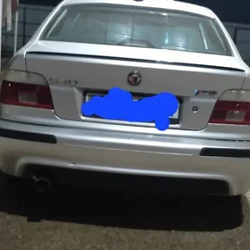 BMW E39 2001