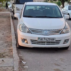 Nissan Versa 2010